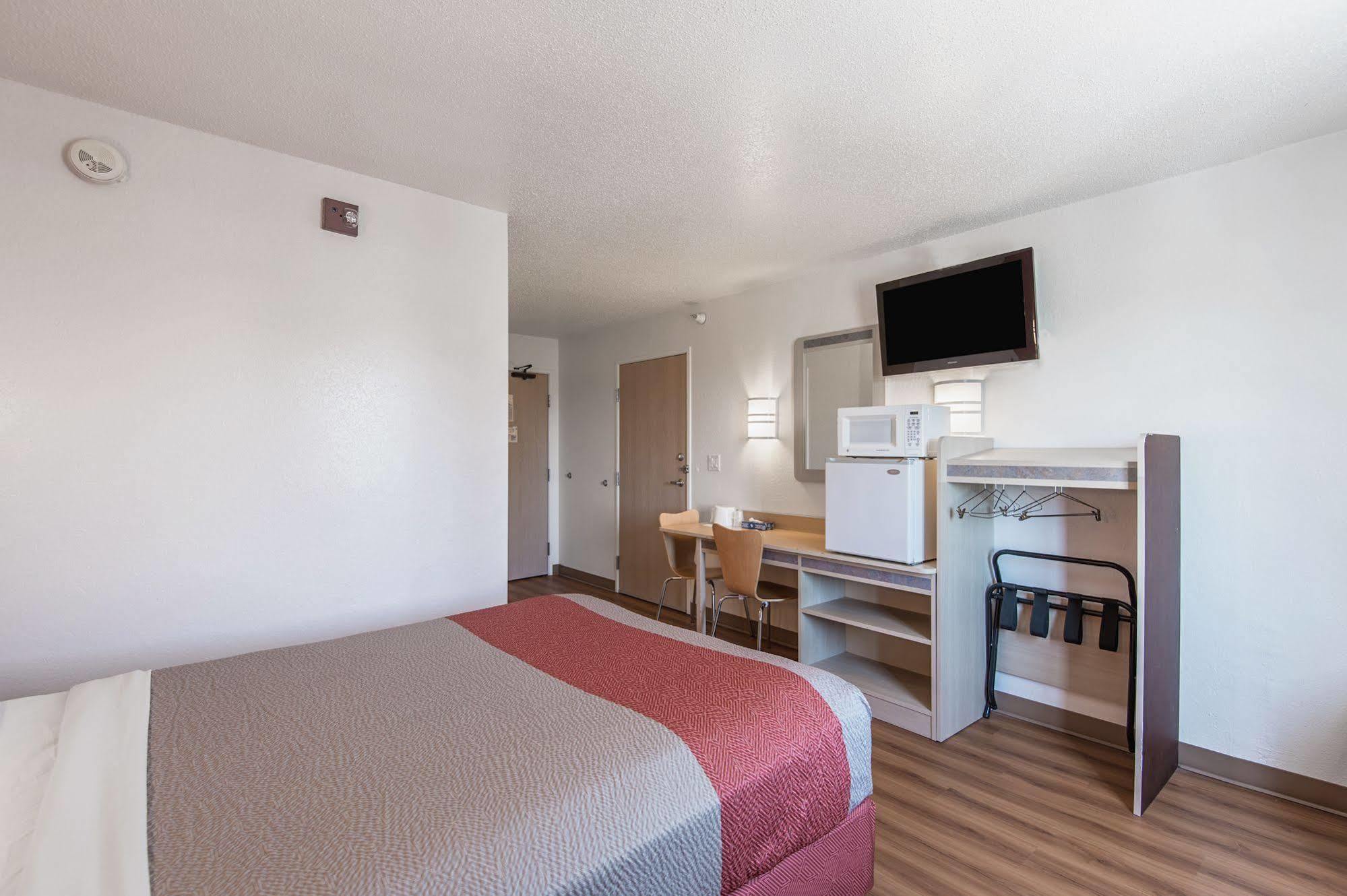 Motel 6-Junction City, Ks ภายนอก รูปภาพ
