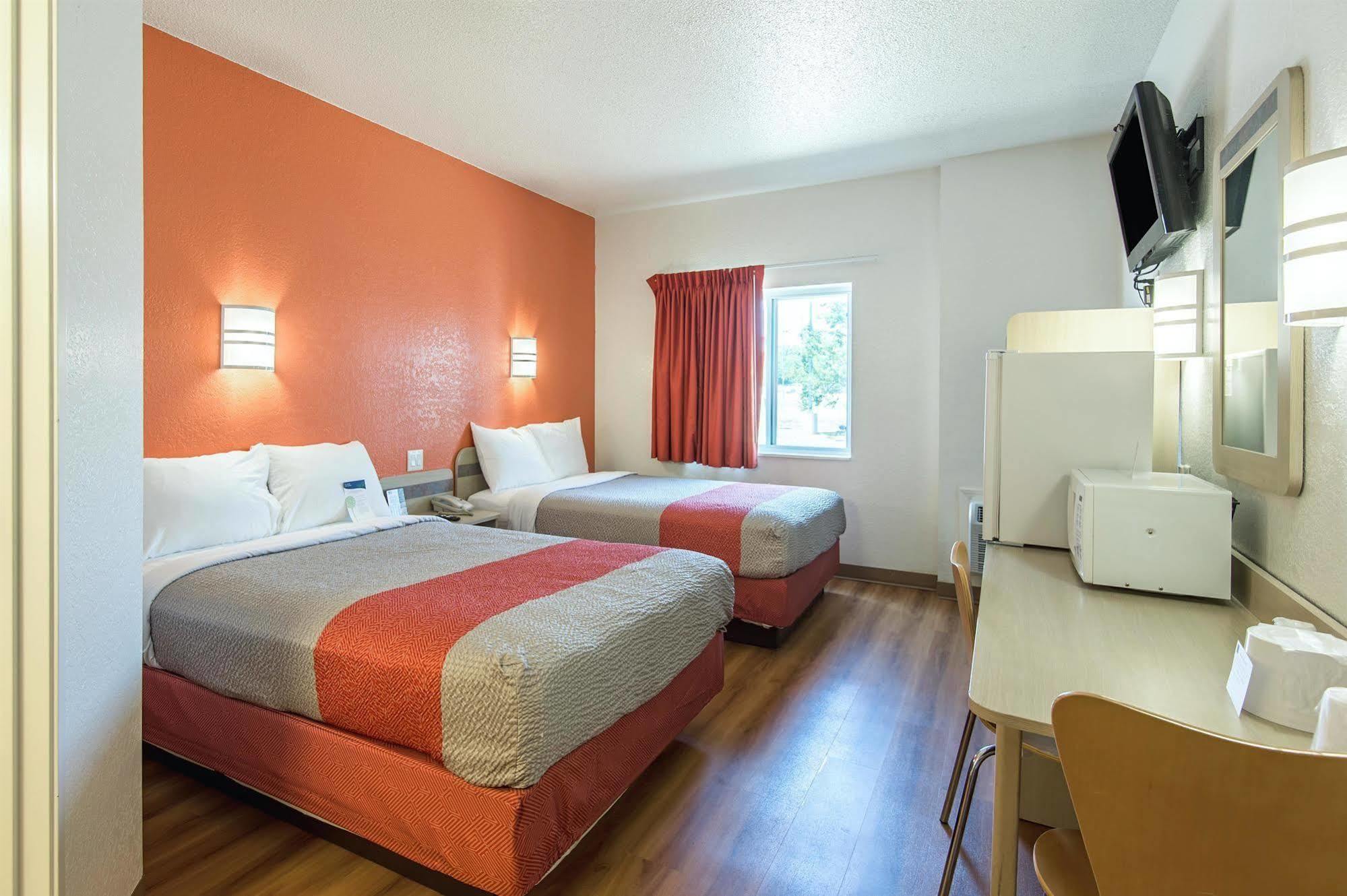 Motel 6-Junction City, Ks ภายนอก รูปภาพ