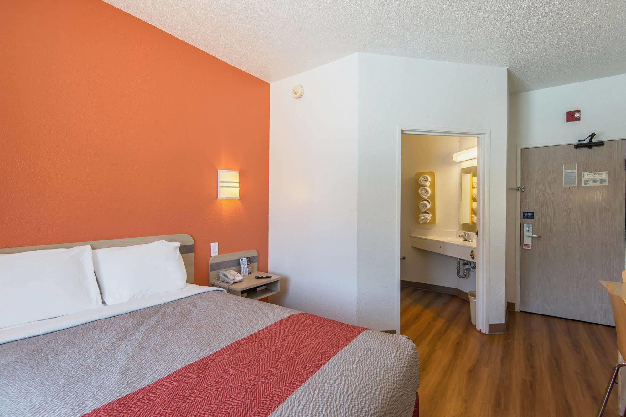 Motel 6-Junction City, Ks ภายนอก รูปภาพ