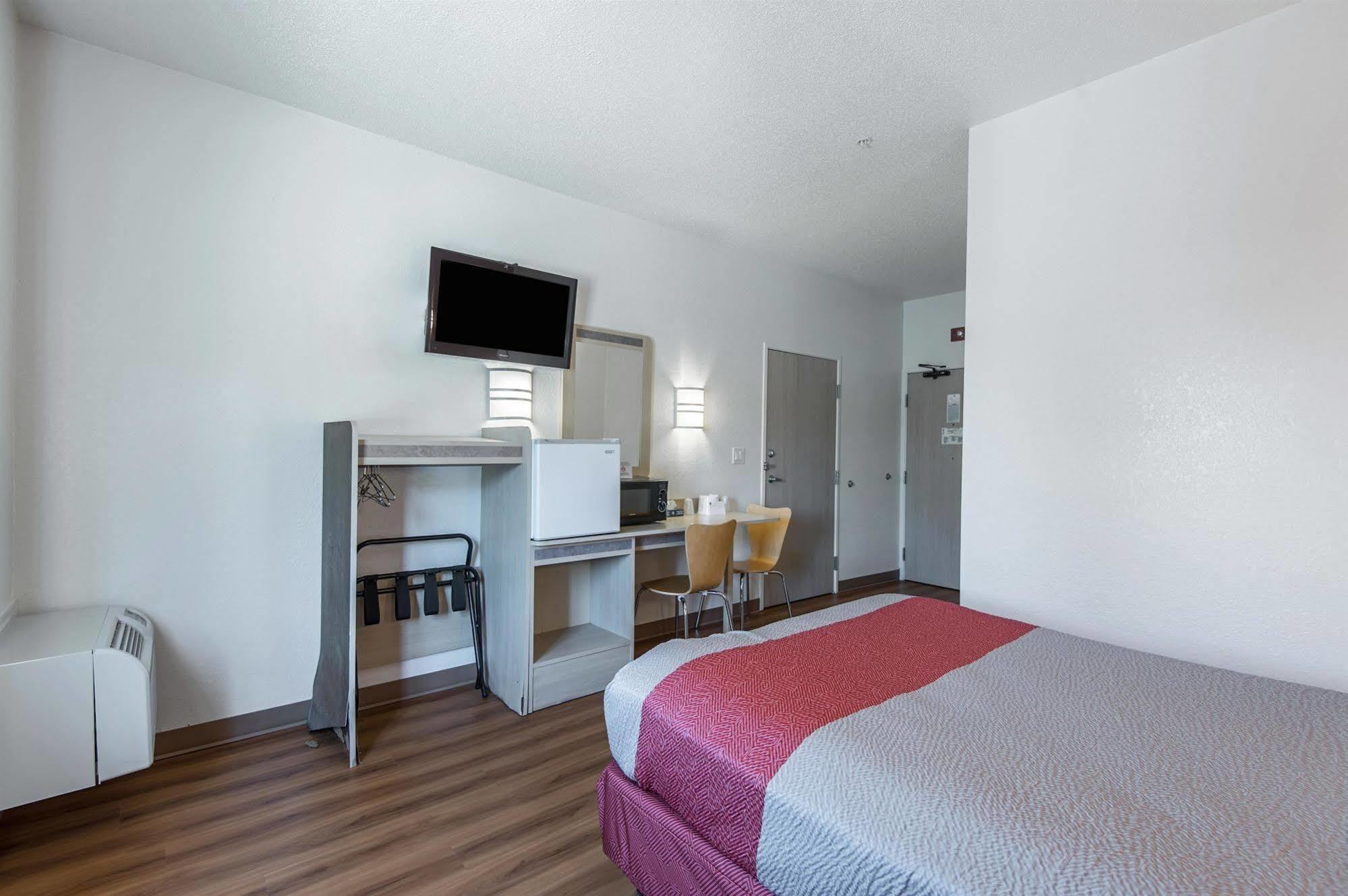 Motel 6-Junction City, Ks ภายนอก รูปภาพ